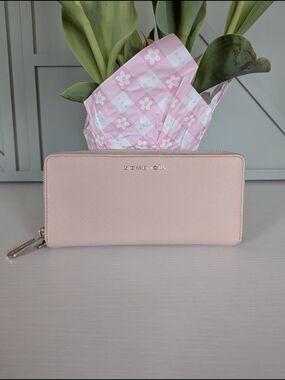 Michael Kors Blush Pink Zip Around Wallet